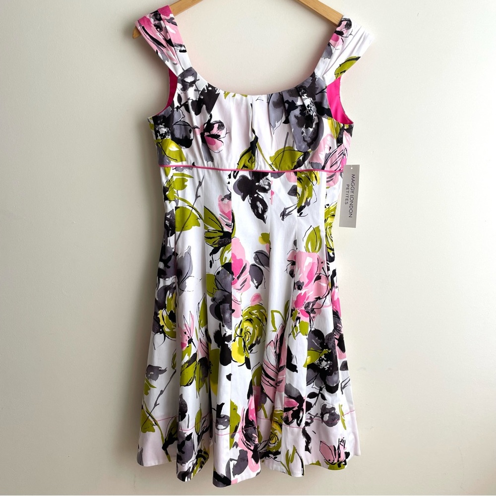 Maggy London Floral Print Empire Waist Sleeveless Fit And Flare Dress NWT